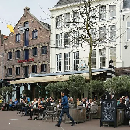 City De Gruyter Apartment