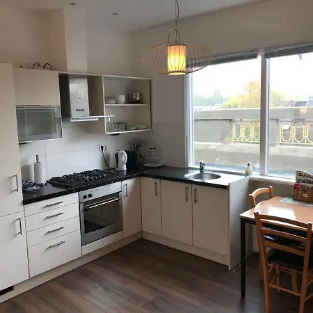 City De Gruyter Apartment *