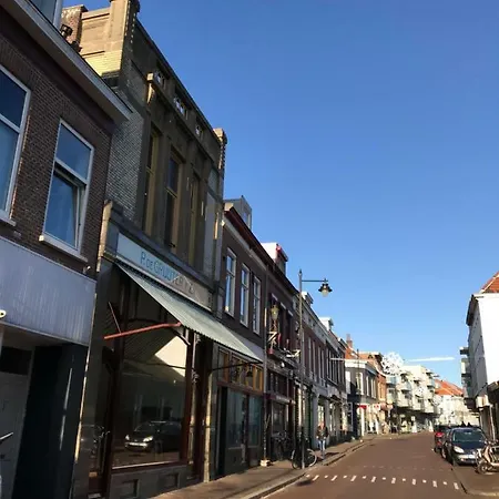 City De Gruyter Apartment